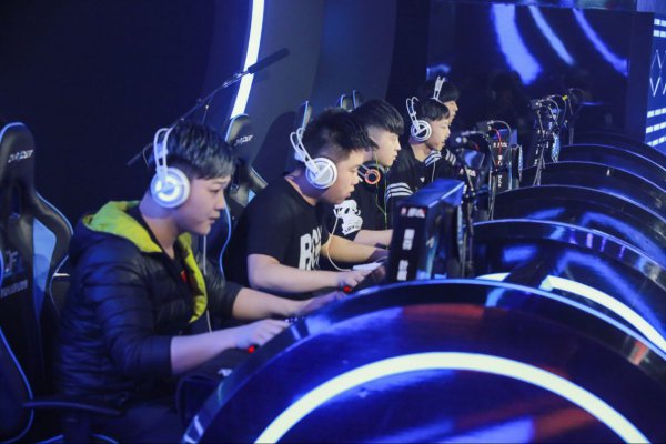 让许多球探 让许多球探