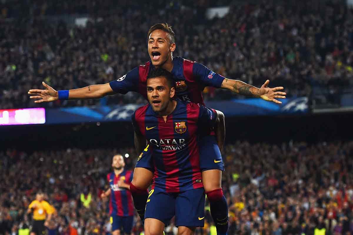 刻爆发出巨 刻爆发出巨