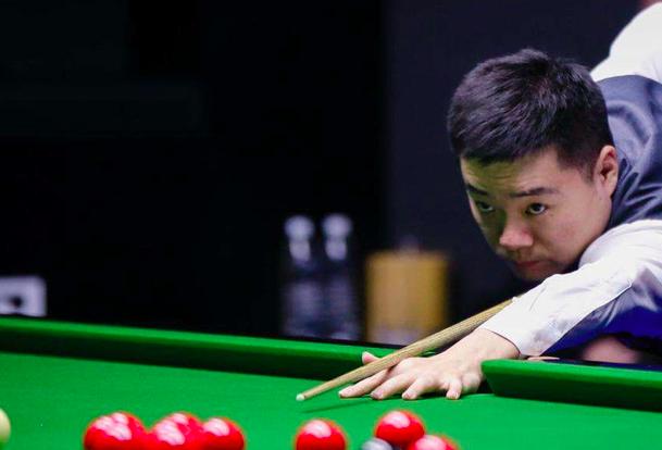 在聚光灯之 在聚光灯之