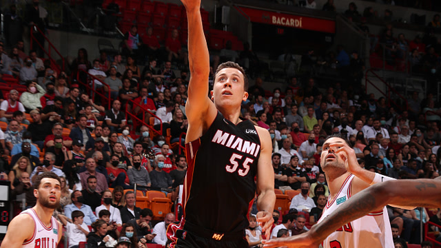 迫使对手出 迫使对手出